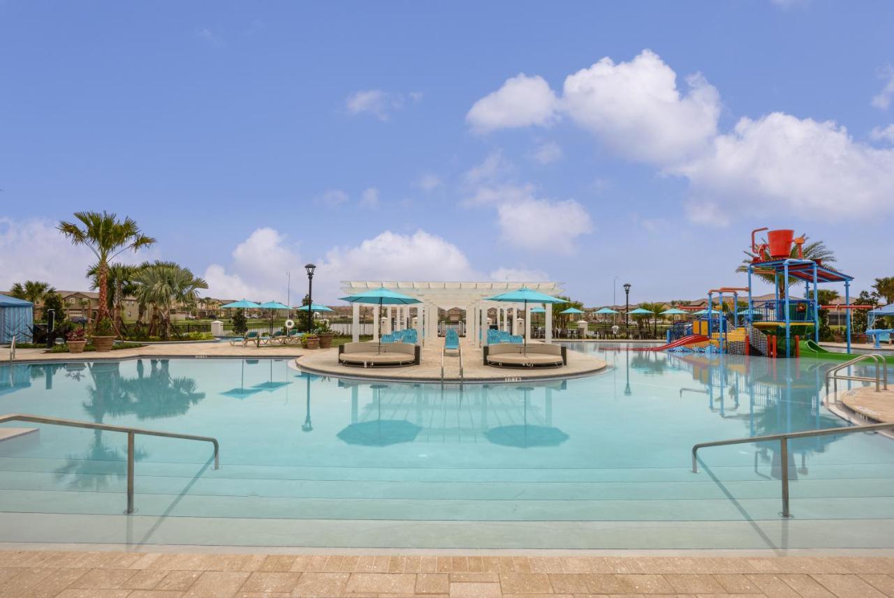 Villa W Private Pool Free Resort Access 키시미 외부 사진