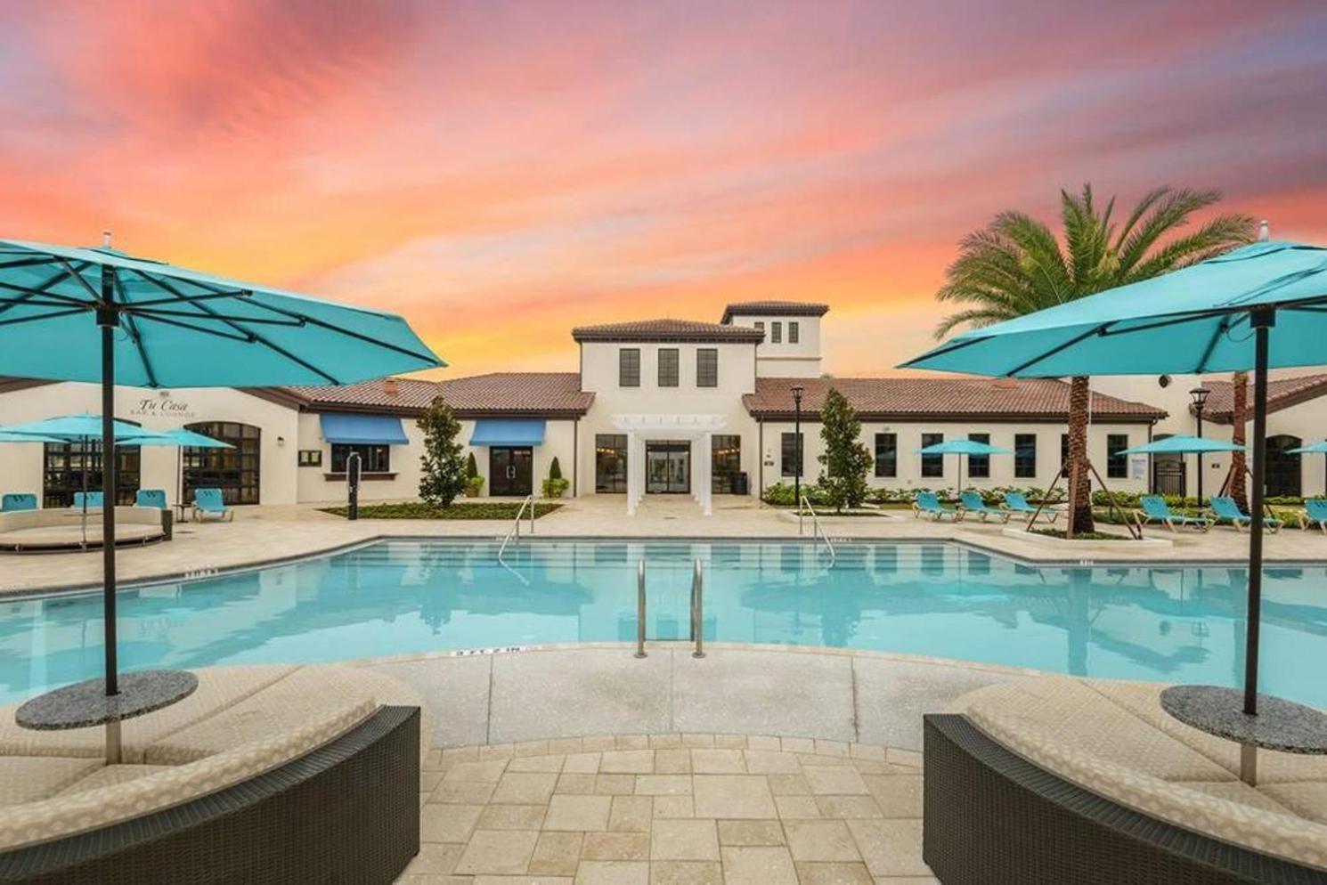 Villa W Private Pool Free Resort Access 키시미 외부 사진