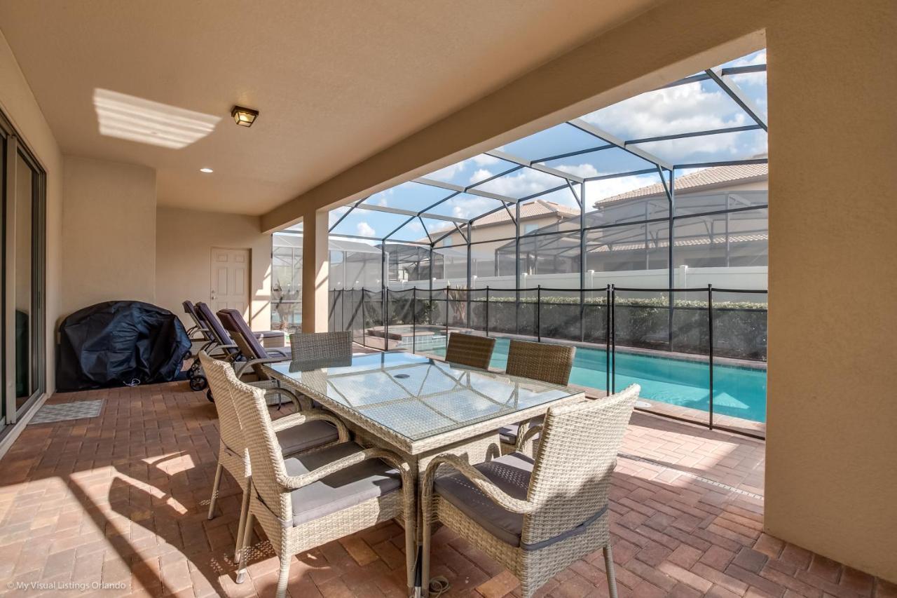 Villa W Private Pool Free Resort Access 키시미 외부 사진