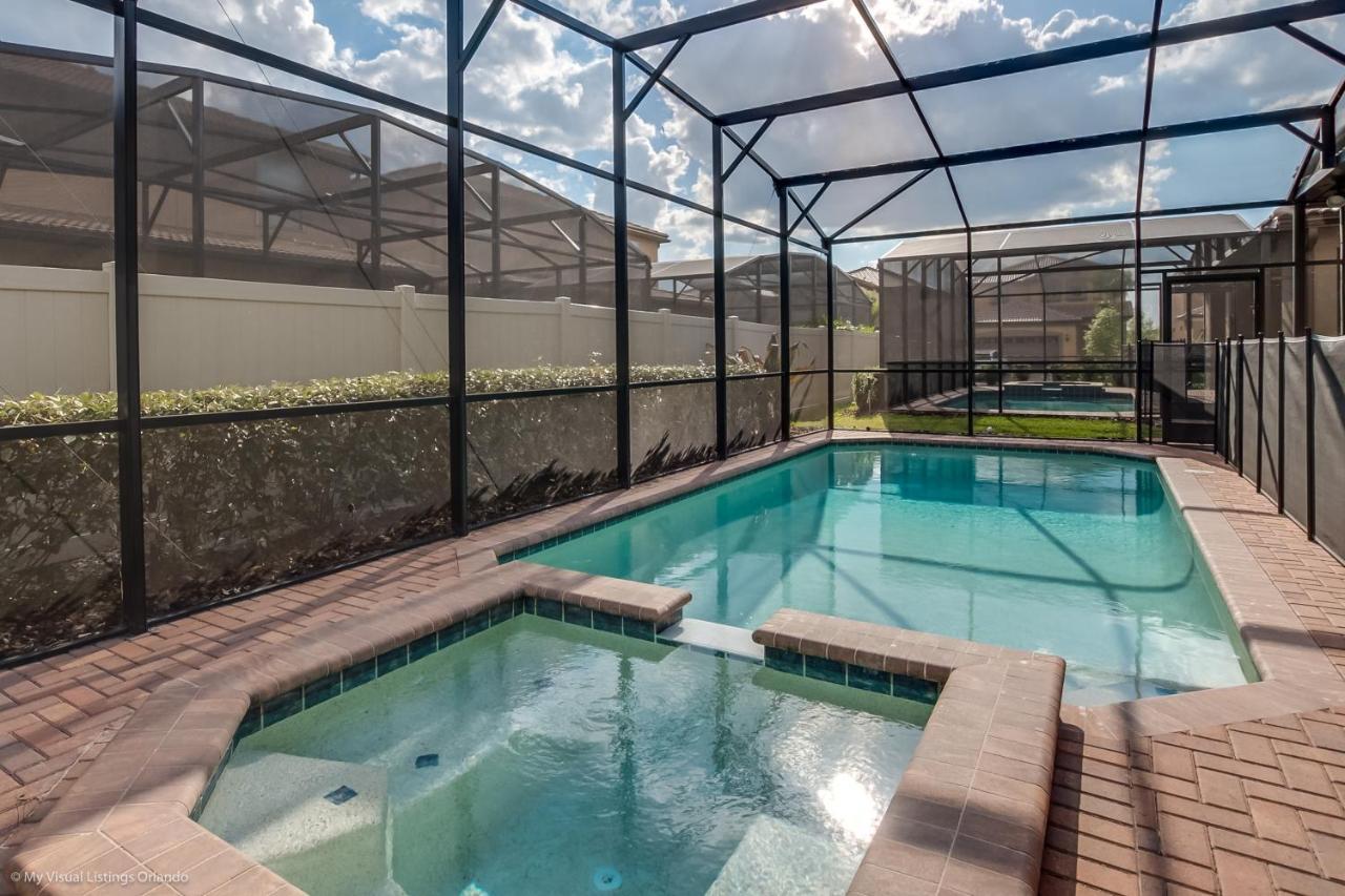 Villa W Private Pool Free Resort Access 키시미 외부 사진